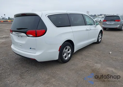 2018 Chrysler Pacifica Hybrid Touring Plus z USA, uszkodzony, nr VIN 2C4RC1H79JR332953
